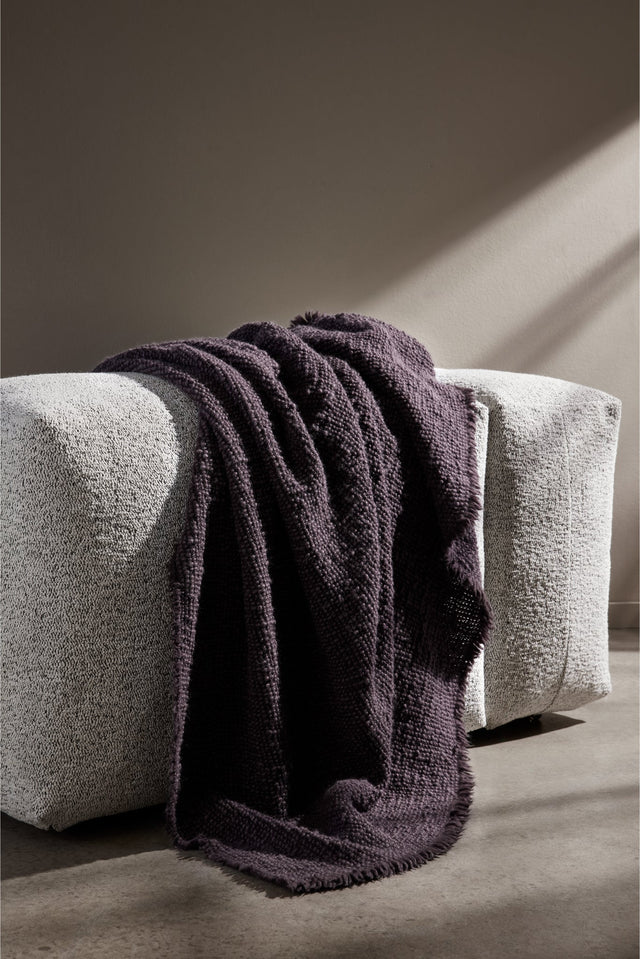 blanket - wooly - plum - 71in x 51in